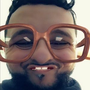 Meet your Posher, Dominick